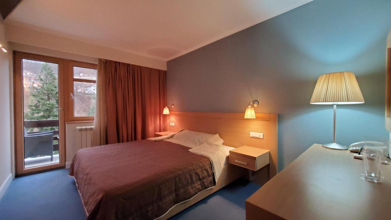 Hotel Park 이바니차 외부 사진