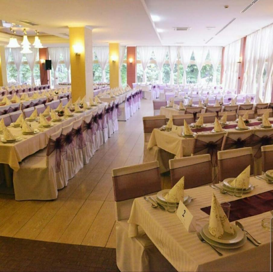 Hotel Park 이바니차 외부 사진