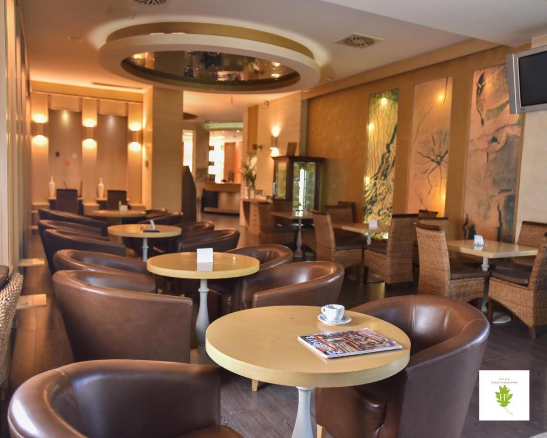 Hotel Park 이바니차 외부 사진
