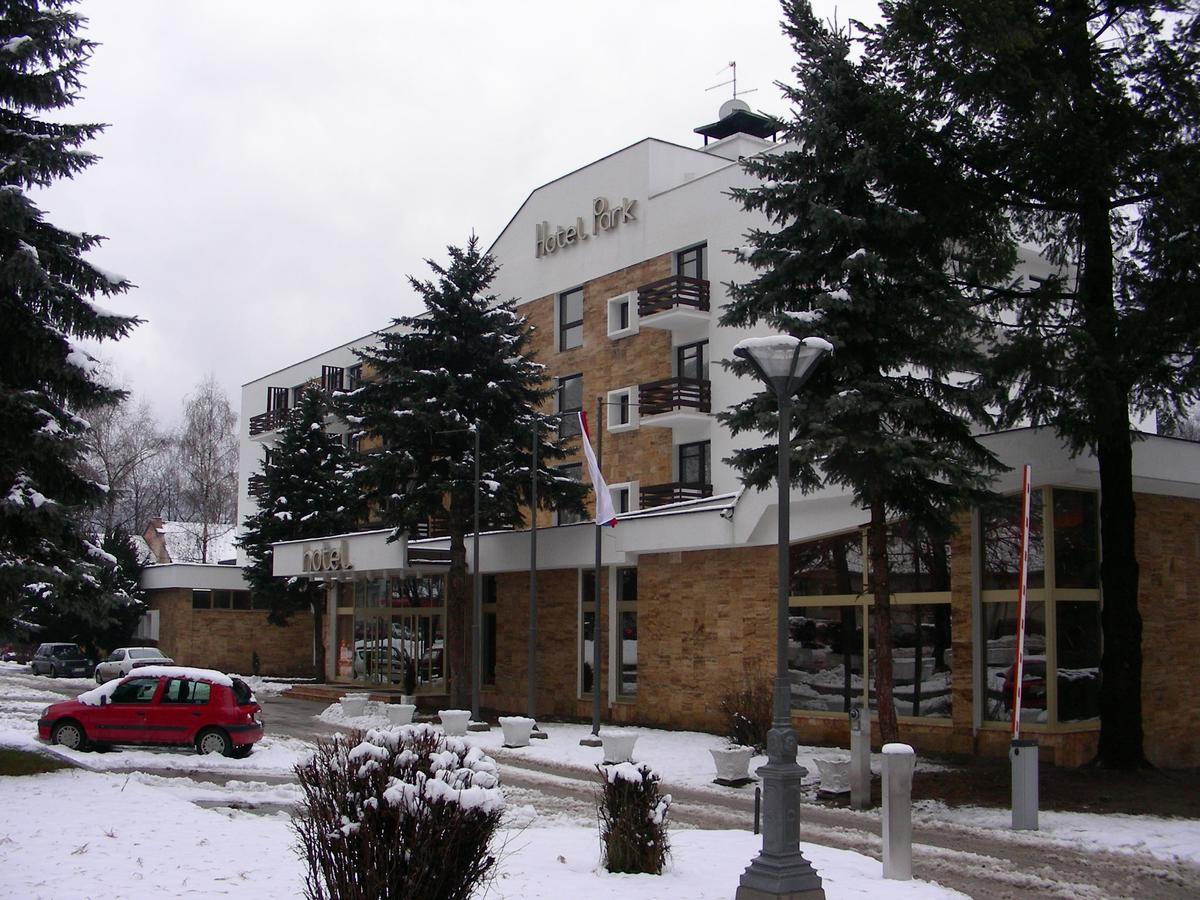 Hotel Park 이바니차 외부 사진